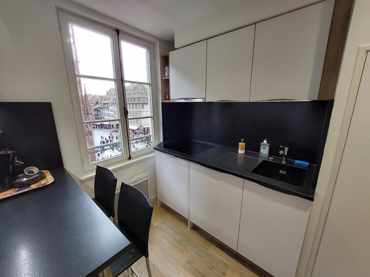 Les Appartements Place De La Cathedrale Strasbourg Eksteriør bilde