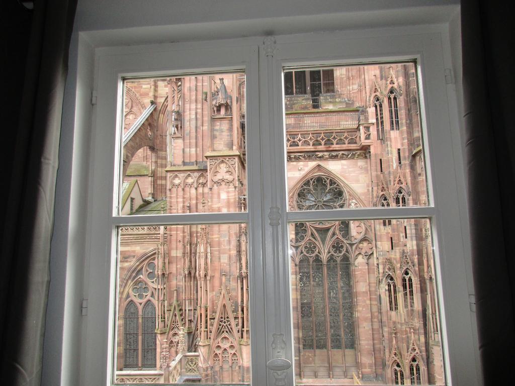 Les Appartements Place De La Cathedrale Strasbourg Eksteriør bilde