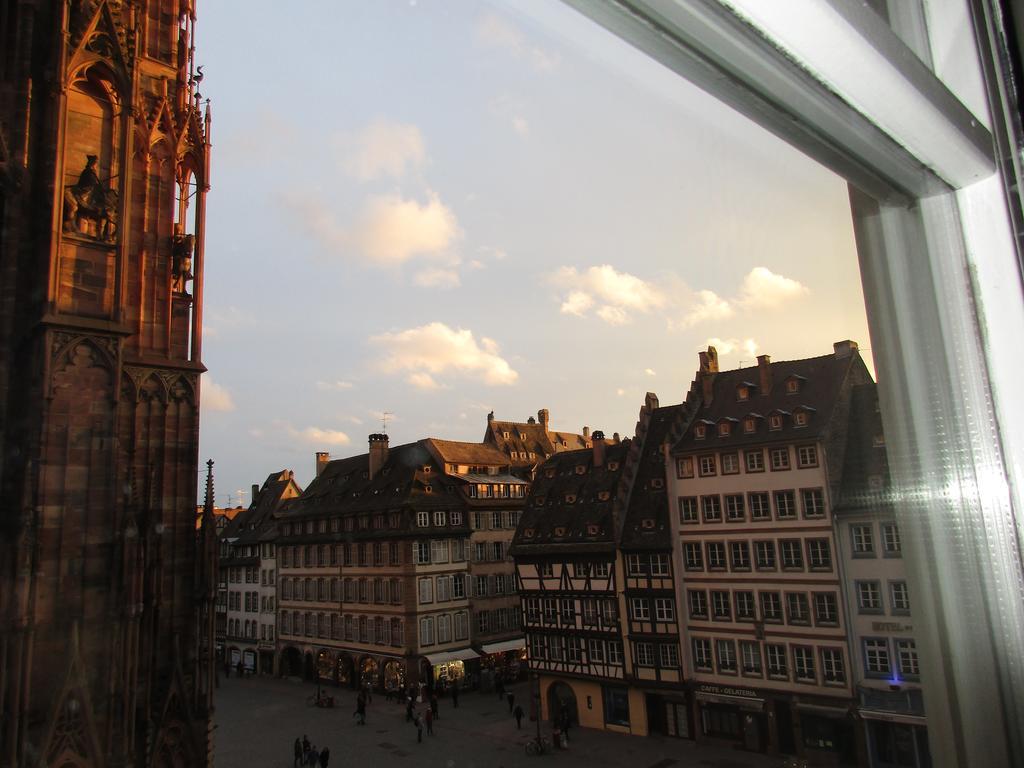 Les Appartements Place De La Cathedrale Strasbourg Eksteriør bilde