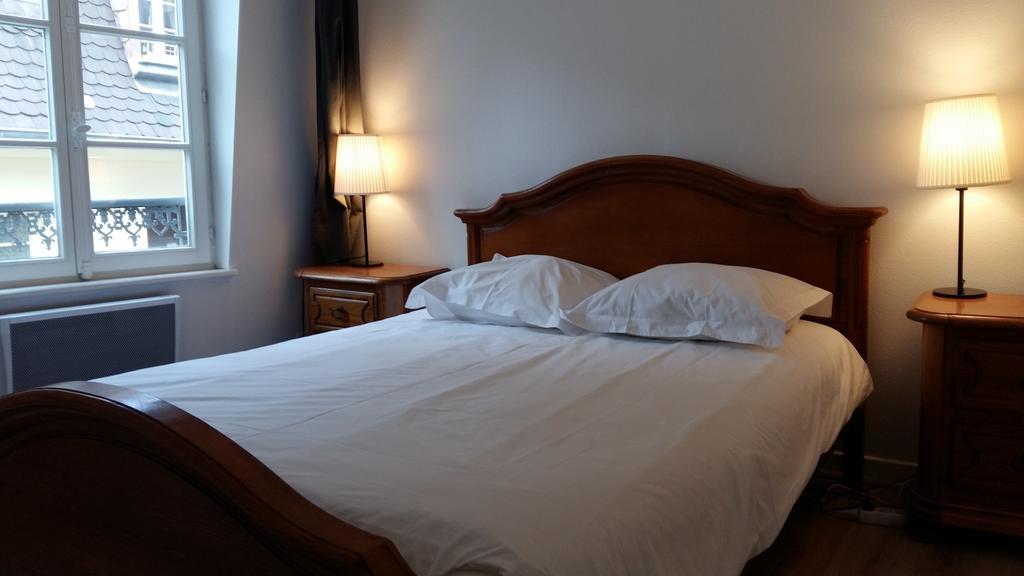 Les Appartements Place De La Cathedrale Strasbourg Eksteriør bilde