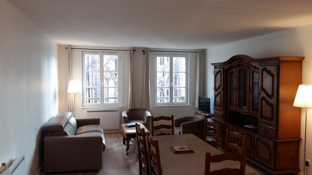Les Appartements Place De La Cathedrale Strasbourg Eksteriør bilde